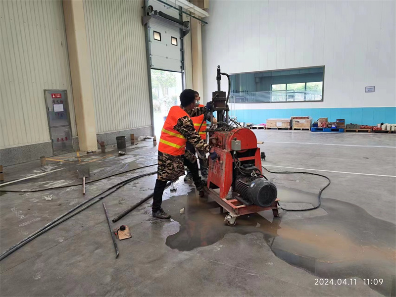 金水厂房地面下沉塌陷注浆加固施工